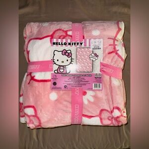 Hello Kitty Throw
